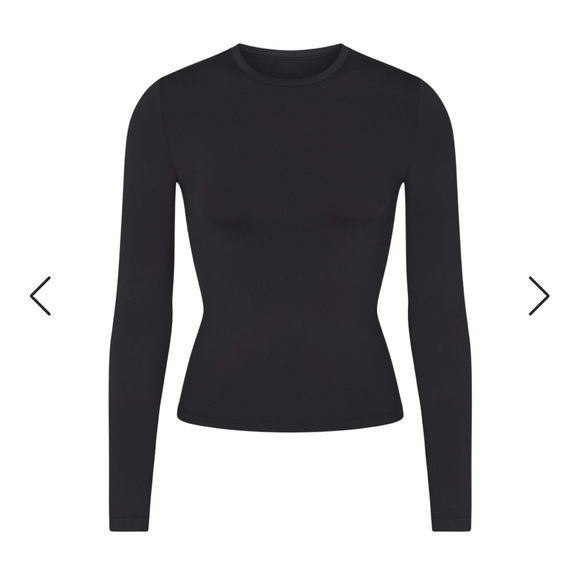 Skims Soft Smoothing Seamless Long Sleeve T-shirt size small NWT Onyx Black - Picture 1 of 5